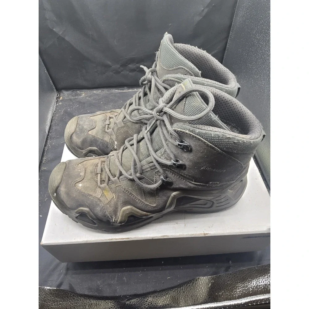 Lowa product pair